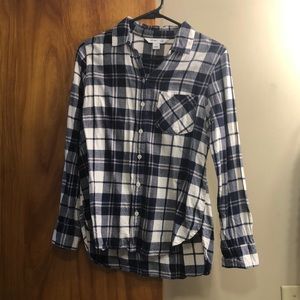Old navy flannel. Size small. Navy and white color.